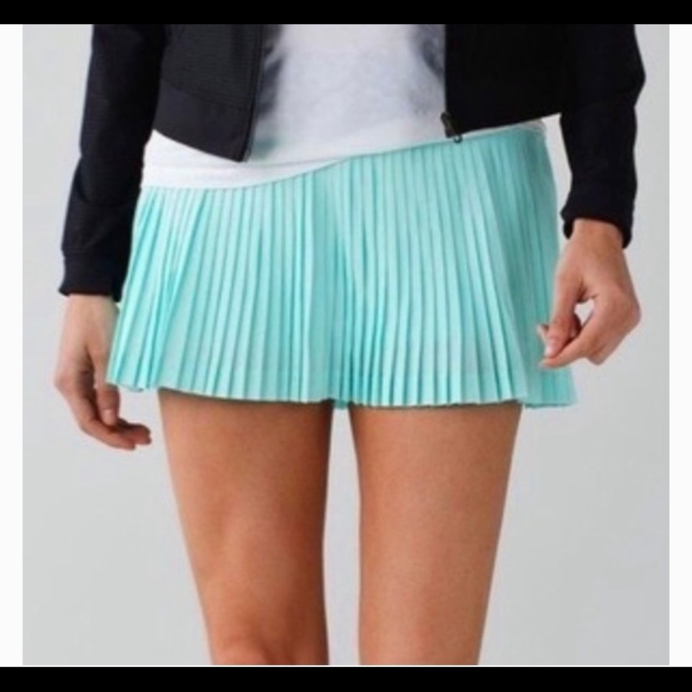 Lululemon Pleat to Street Skirt Aqua Black Leopard